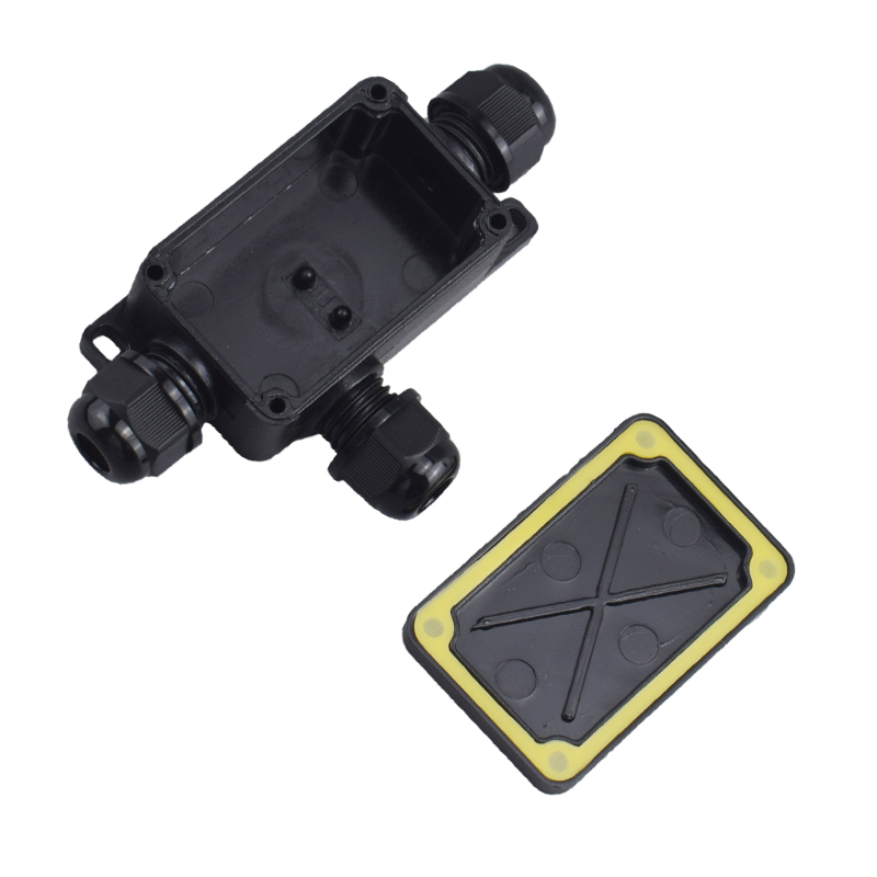3 Way Outdoor Waterproof IP66  - Outdoor Power Distribution Box recensione e prezzo
