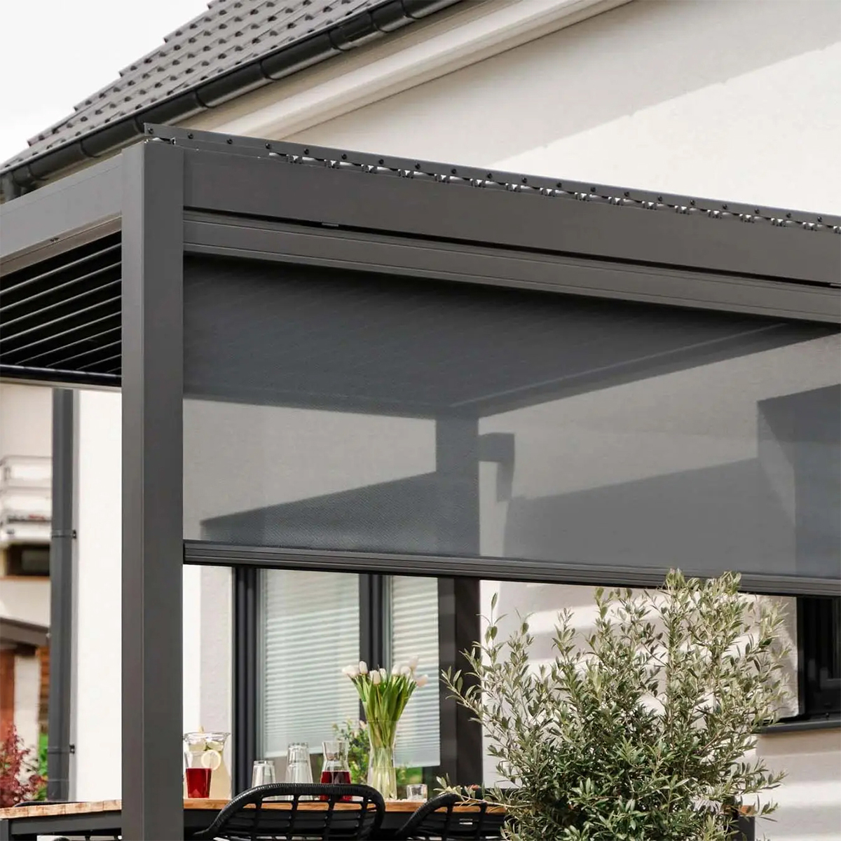 Smart Blackout Outdoor Windpro - Outdoor Power Roller Shades recensione e prezzo