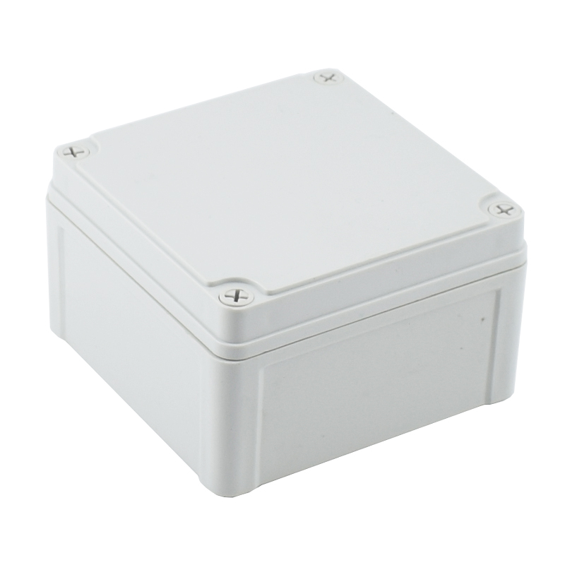 Waterproof Plastic Enclosure B - Outdoor Power Distribution Box recensione e prezzo