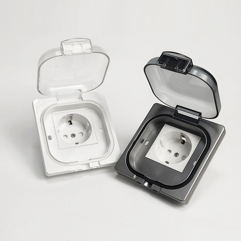 IP65 Waterproof Outdoor Socket - Outdoor Powerwall recensione e prezzo